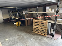 Entrsolvloer +- 168m² + stellingen - afbeelding 17 van  19