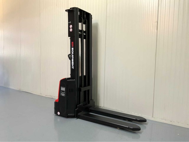 Ep - est 3,0 meter stapelaar - ingebouwde lader - 1500 kg - 2026 - afbeelding 7 van  18