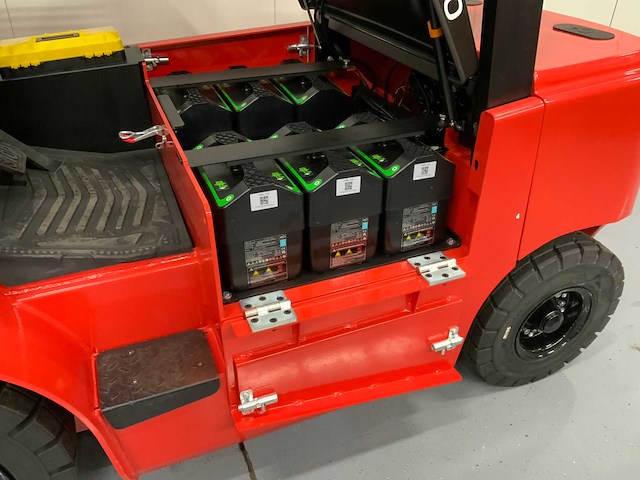 Ep x4-30 vorkheftruck - triplex - uitneembare accu's - freelift - sideshift - 4.8 meter - acculader - afbeelding 16 van  33