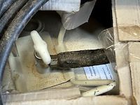 Epdm contactlijm vat+ spuitpistool - afbeelding 4 van  4