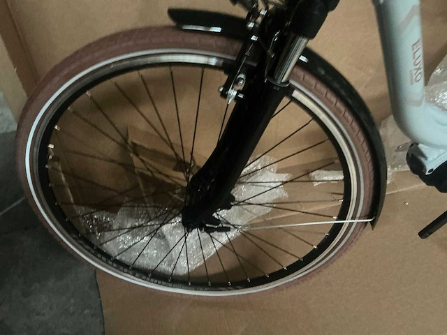 Epona eluxo 28" electrische fiets ongebruikt (2x) - afbeelding 7 van  8