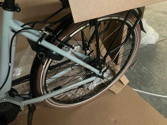 Epona eluxo 28" electrische fiets ongebruikt (3x) - afbeelding 4 van  8
