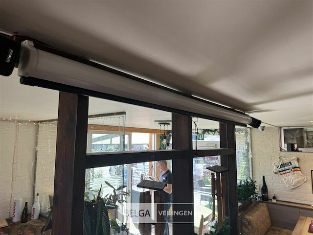 Epson beamer met scherm - afbeelding 7 van  15