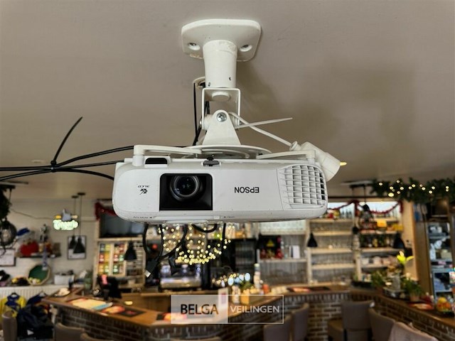 Epson beamer met scherm - afbeelding 1 van  15