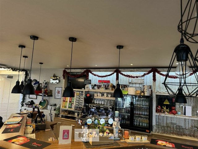 Epson beamer met scherm - afbeelding 9 van  15