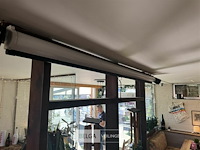 Epson beamer met scherm - afbeelding 10 van  15