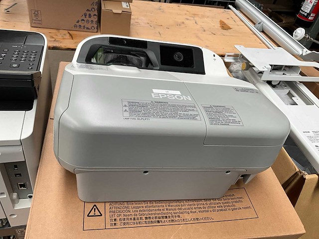 Epson eb-475wi beamer (2x) - afbeelding 2 van  4