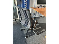Ergonomische bureaustoel (2x) + bureau - afbeelding 10 van  13