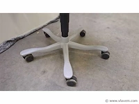 Ergonomische bureaustoel kinnarps plus(6) - afbeelding 5 van  13