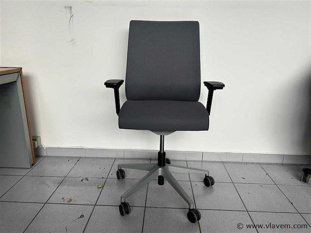 Ergonomische bureaustoel steelcase think - afbeelding 1 van  8