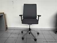 Ergonomische bureaustoel steelcase think - afbeelding 1 van  8