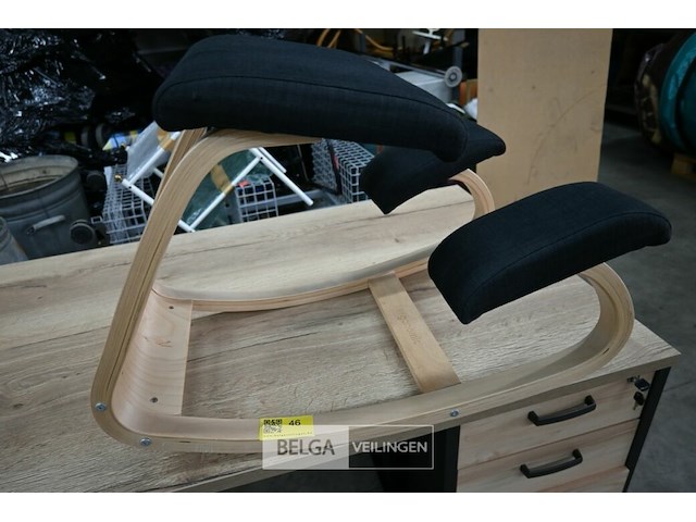 Ergonomische kniestoel - afbeelding 1 van  2