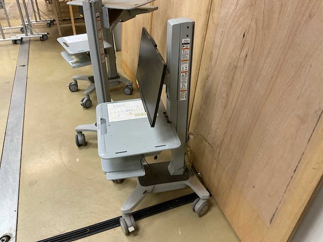 Ergotron mobiel werkstation voor computers (3x) - afbeelding 6 van  14