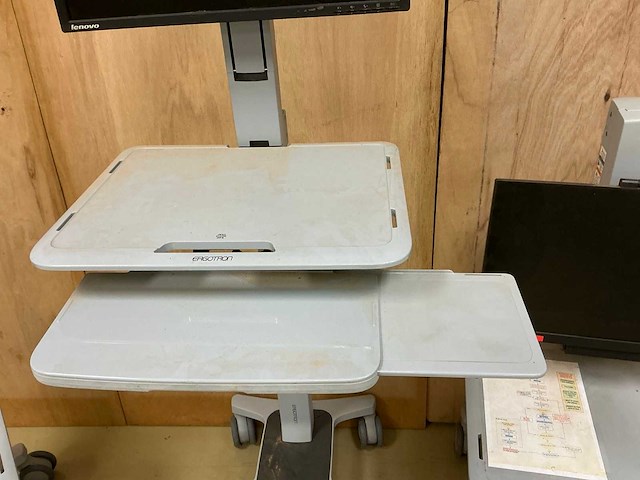 Ergotron mobiel werkstation voor computers (3x) - afbeelding 12 van  14