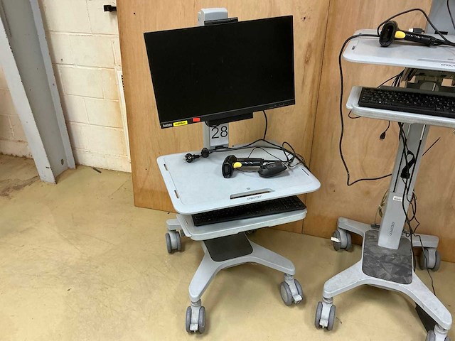 Ergotron mobiel werkstation voor computers (3x) - afbeelding 10 van  15