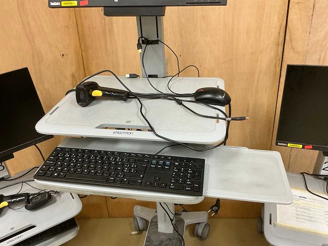Ergotron mobiel werkstation voor computers (3x) - afbeelding 13 van  15