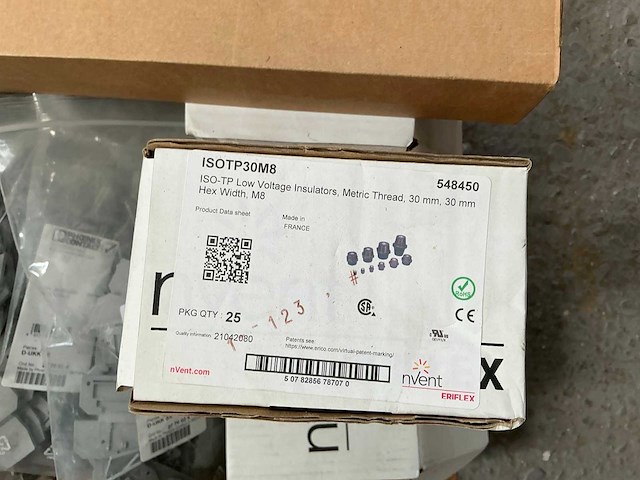 Eriflex / legrand partij installatie materiaal elektriciteit - afbeelding 9 van  15