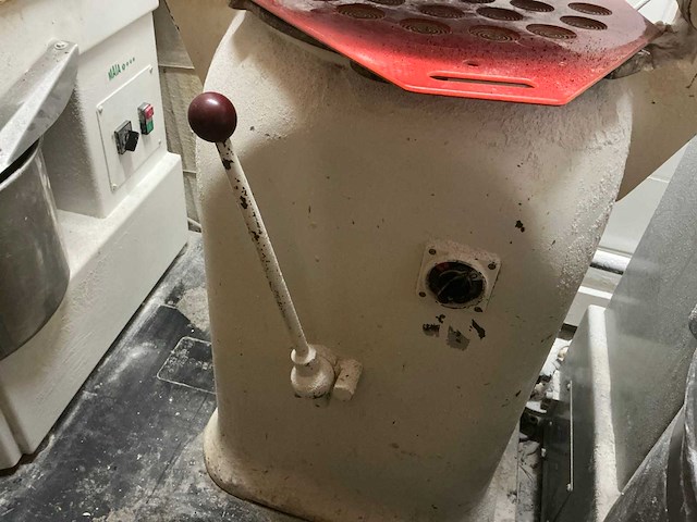 Erika verdeel/ opbolmachine - afbeelding 4 van  4