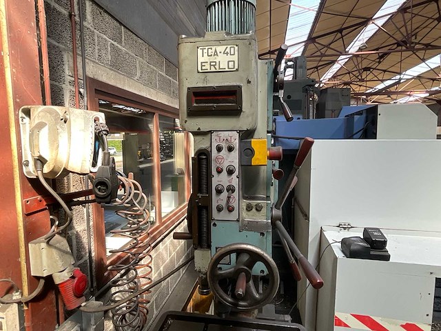 Erlo tca-40 kniefreesmachine - afbeelding 3 van  4
