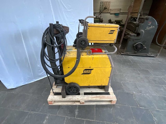 Esab - 1997 - law 410w + meh 44b - mig lasapparaat - afbeelding 6 van  8