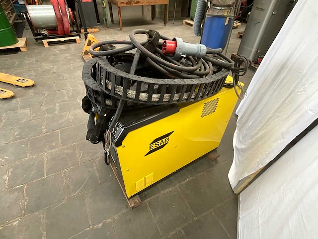 Esab - 2004 - esp-150 plasma - plasmasnijmachine - afbeelding 3 van  7