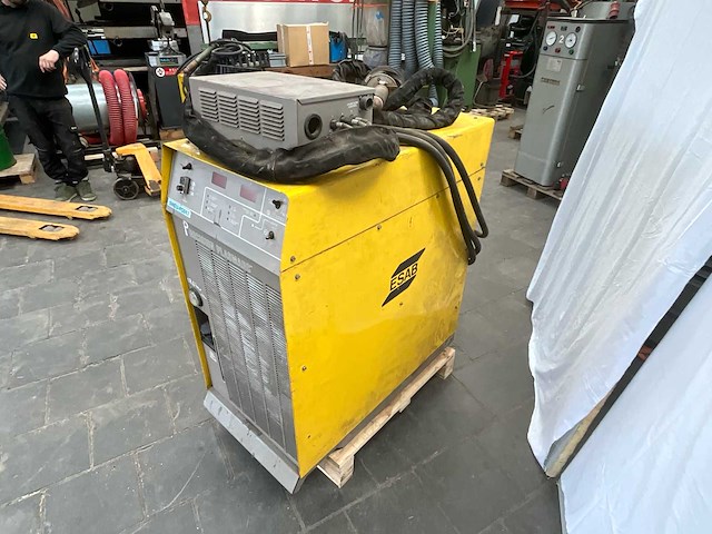 Esab - precision plasma 100a - plasmasnijmachine - afbeelding 6 van  12