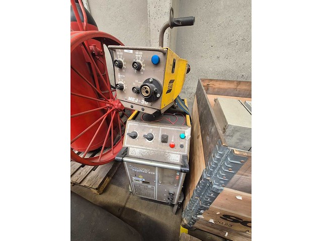 Esab - topflex 315 - mig welding machine - afbeelding 1 van  6