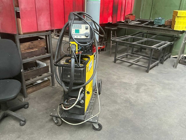 Esab 4004i halfautomaat - afbeelding 1 van  2