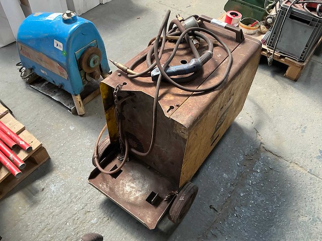 Esab lkb 320 mig lasapparaat - afbeelding 5 van  10