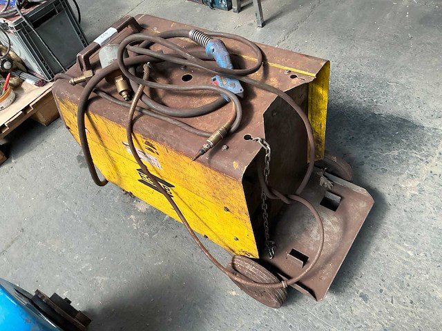Esab lkb 320 mig lasapparaat - afbeelding 6 van  10