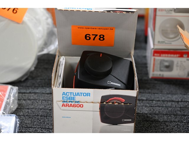 Esbe actuator ara600 - afbeelding 1 van  1