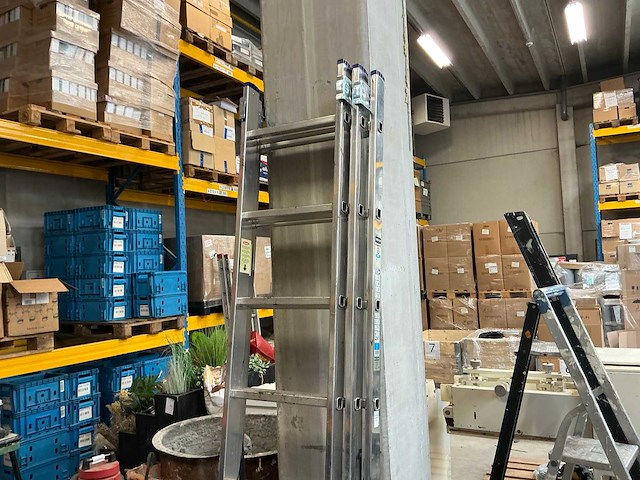 Escalo stabilo ii lst3x09 ladder en trap - afbeelding 1 van  1