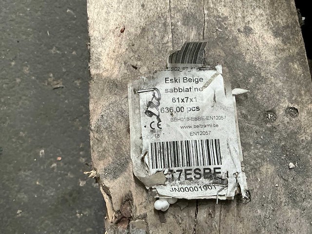 Eski beige natuursteen plint 140 lm - afbeelding 4 van  4