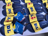Esmara limited lidl fan collectie slippers diverse maten (16x) - afbeelding 2 van  6