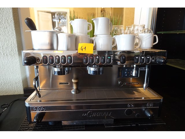 Espressomachine la cimbali - afbeelding 1 van  4