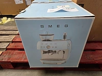 Espressomachine met koffiemolen smeg egf03pgeu