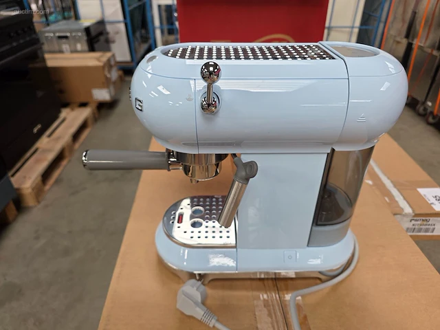 Espressomachine smeg ecf01pbeu - afbeelding 3 van  5