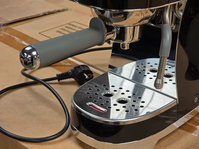 Espressomachine smeg ecf02bleu - afbeelding 2 van  3