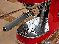 Espressomachine smeg ecf02rdeu - afbeelding 2 van  3