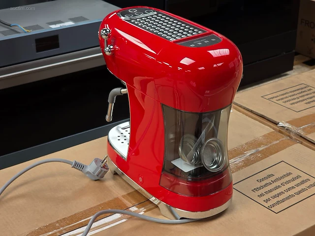 Espressomachine smeg ecf02rdeu - afbeelding 3 van  3