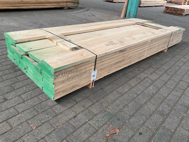 Essen planken 33 mm ca. 0,7 m³ - afbeelding 1 van  5