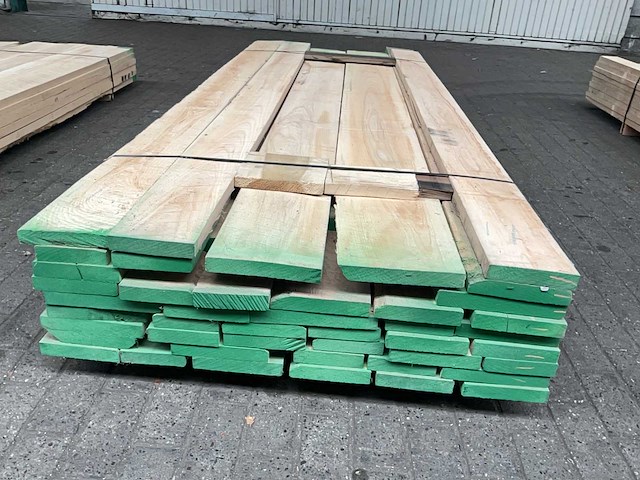 Essen planken 33 mm ca. 0,7 m³ - afbeelding 2 van  5