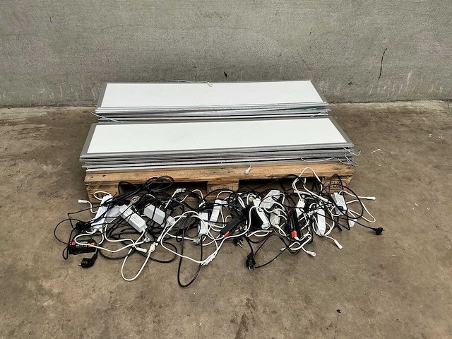 Esttech - led paneel (14x) - afbeelding 4 van  4