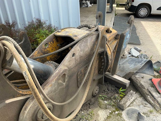 Eta hydraulische roterende betoncrusher - afbeelding 3 van  8