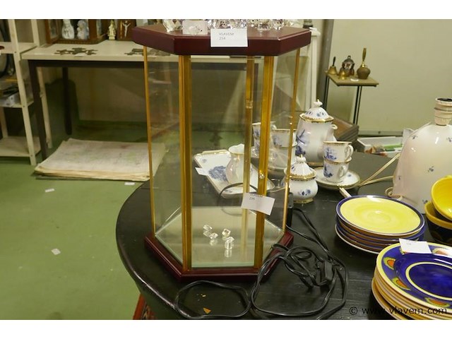 Etagère met verlichting - afbeelding 1 van  1