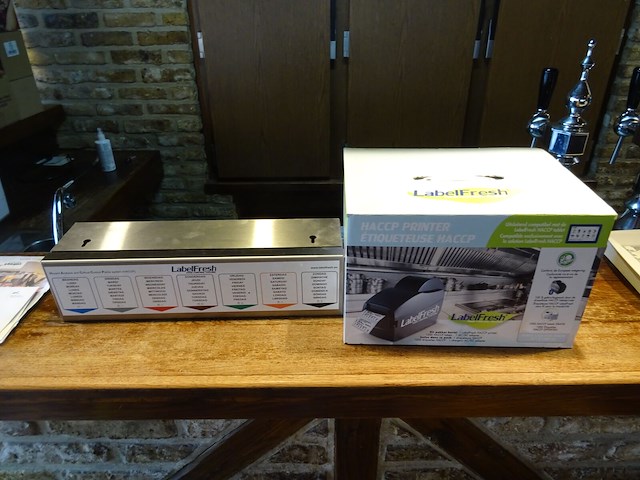 Etiketprinter labelfresh + inox labelhouder labelfresh - afbeelding 1 van  6