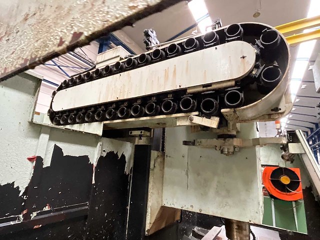 Eumach - mc1300p - verticale machinecentra - afbeelding 2 van  10