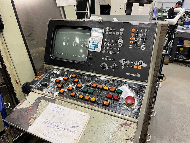 Eumach - mc1300p - verticale machinecentra - afbeelding 1 van  4