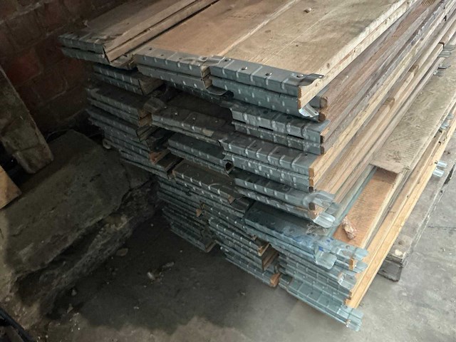 Eur pallet omrandingen (50x) met pallet (25x) - afbeelding 3 van  4