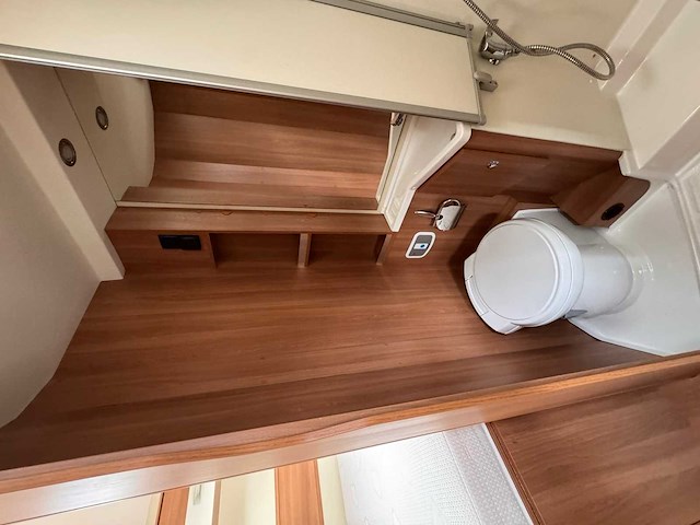Eura mobil activa one 690 hb camper - afbeelding 9 van  29